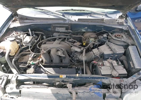 2002 Ford Escape Xlt z USA, uszkodzony, nr VIN 1FMCU03132KA78197